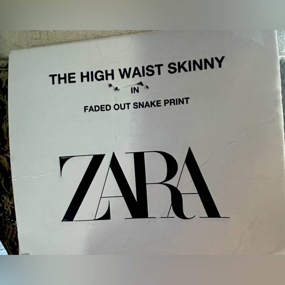 ZARA NET FADE OUT SNAKESKIN HIGH WAIST STREtCH JEANS.   SIZE 42=10 - Picture 8 of 9